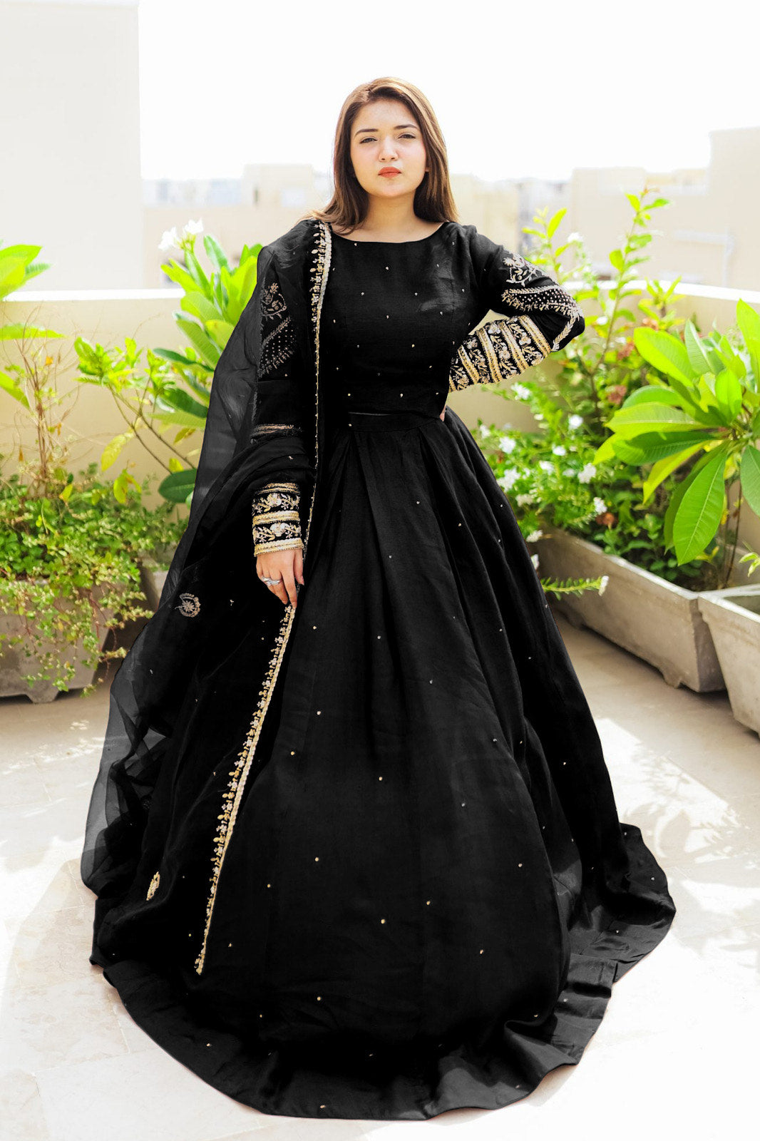 EMBRIODERED PEARLS LEHENGA 3PCS