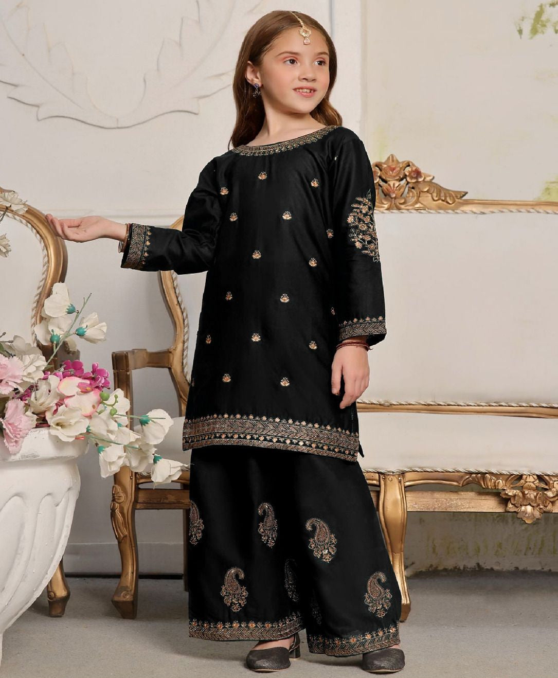 2Pcs Front Neck, Sleeves Border Embroidered Shirt With Emb Flapper Kids 2Pcs