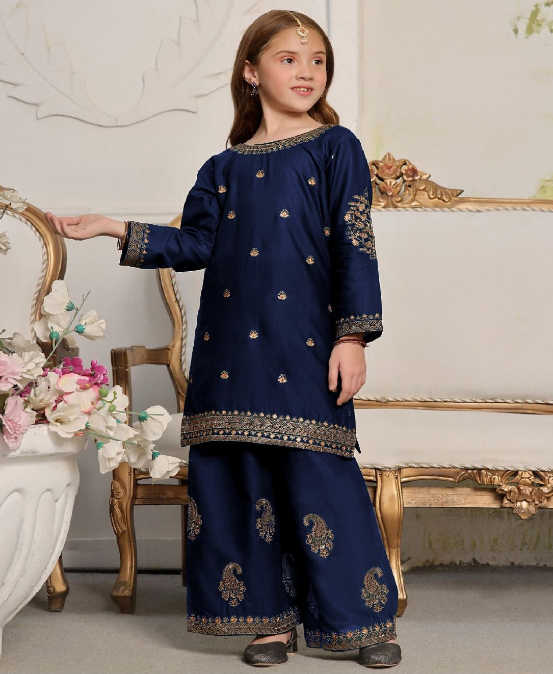 2Pcs Front Neck, Sleeves Border Embroidered Shirt With Emb Flapper Kids 2Pcs