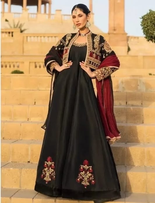 EMBRIODERED BUNCH MAXI WITH SEPARATE KOTI