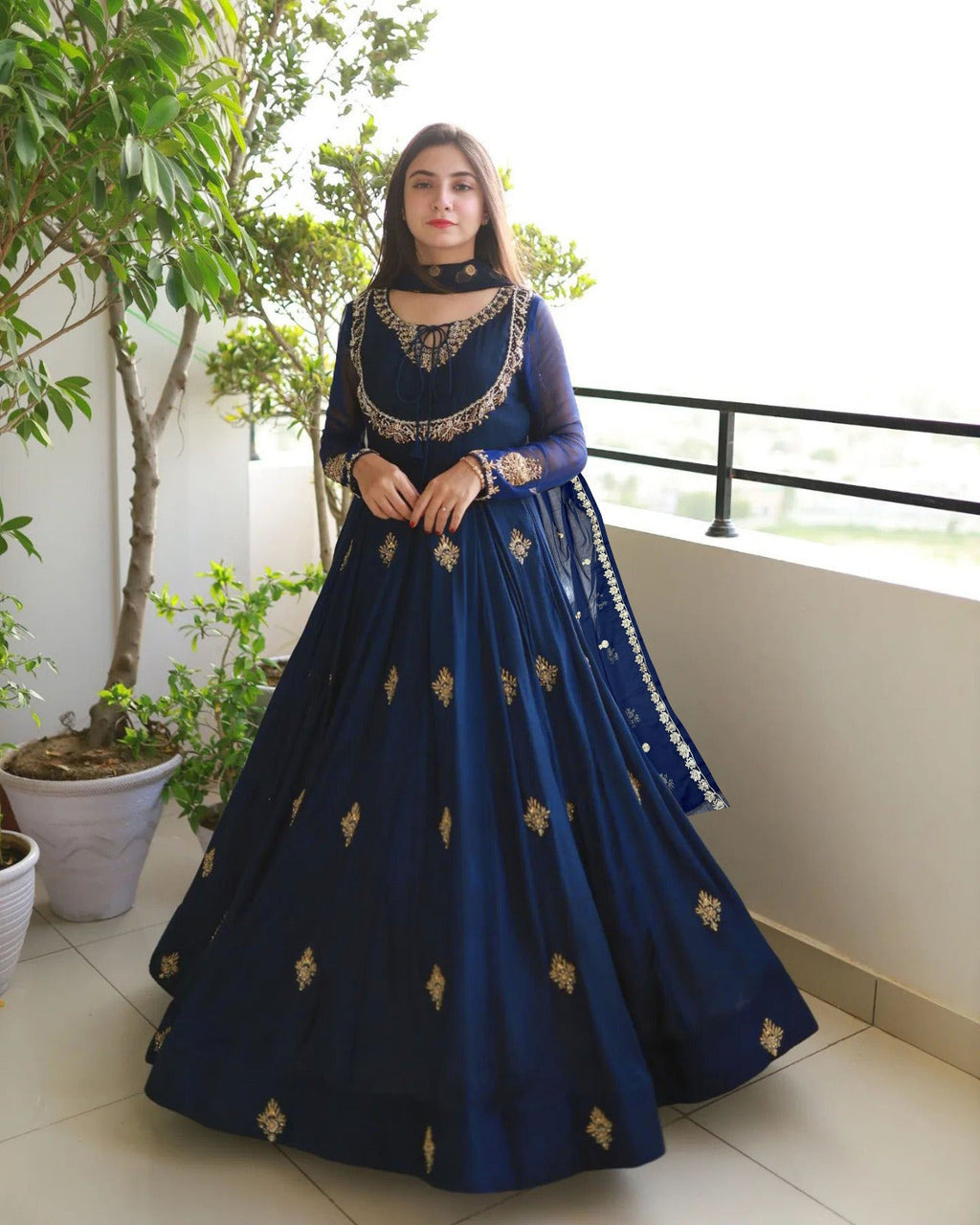 Neck,Sleevee,Front Embroidered Maxi With Emb Dupatta 3Pcs