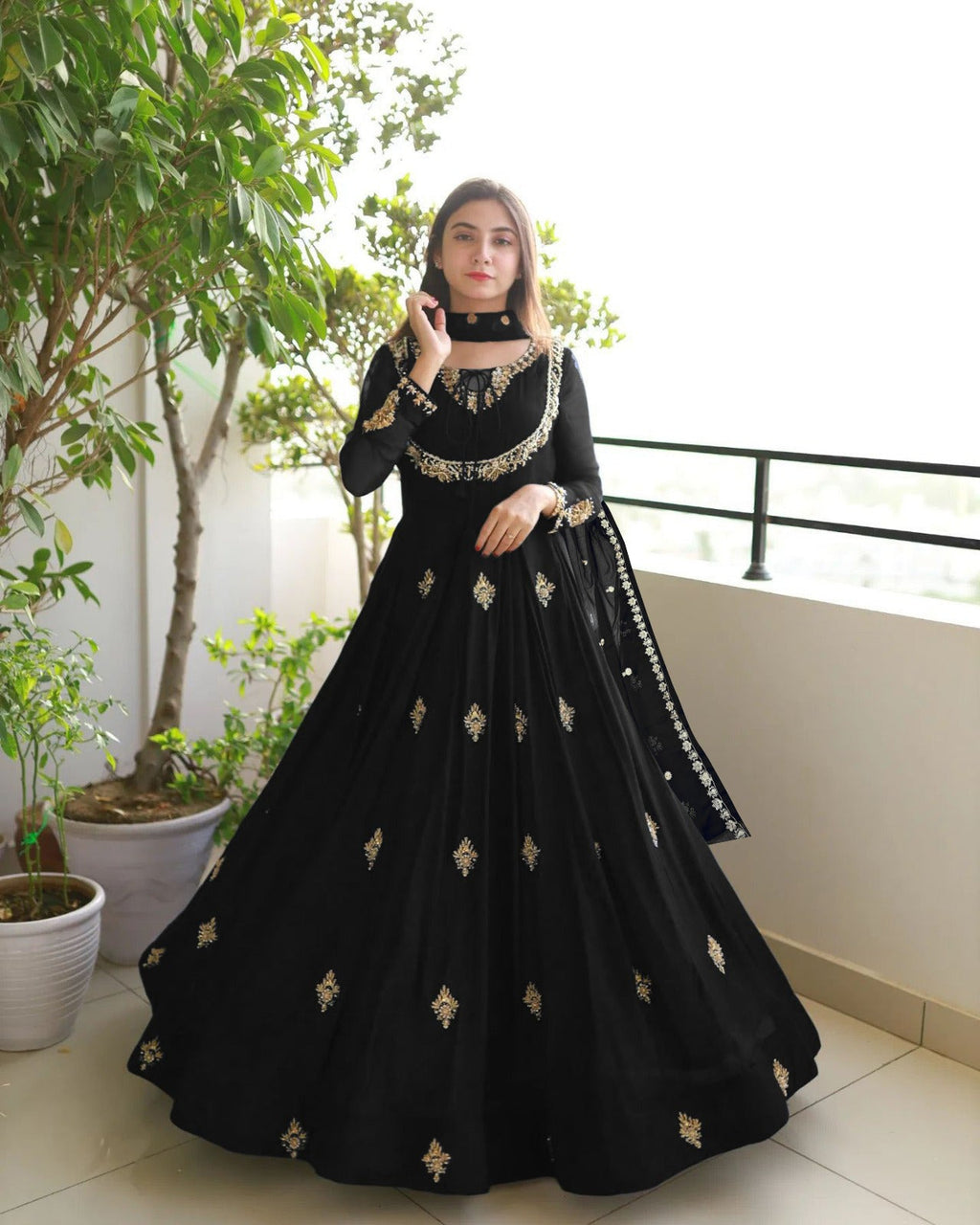 Neck,Sleevee,Front Embroidered Maxi With Emb Dupatta 3Pcs